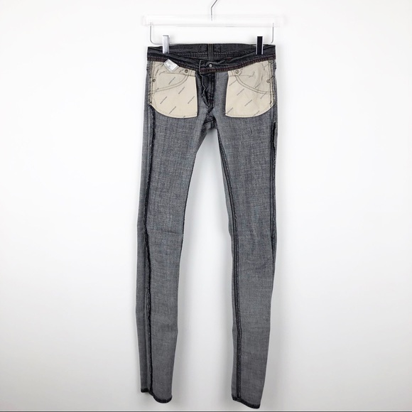 H A B I T U A L - Picture 10 of 12